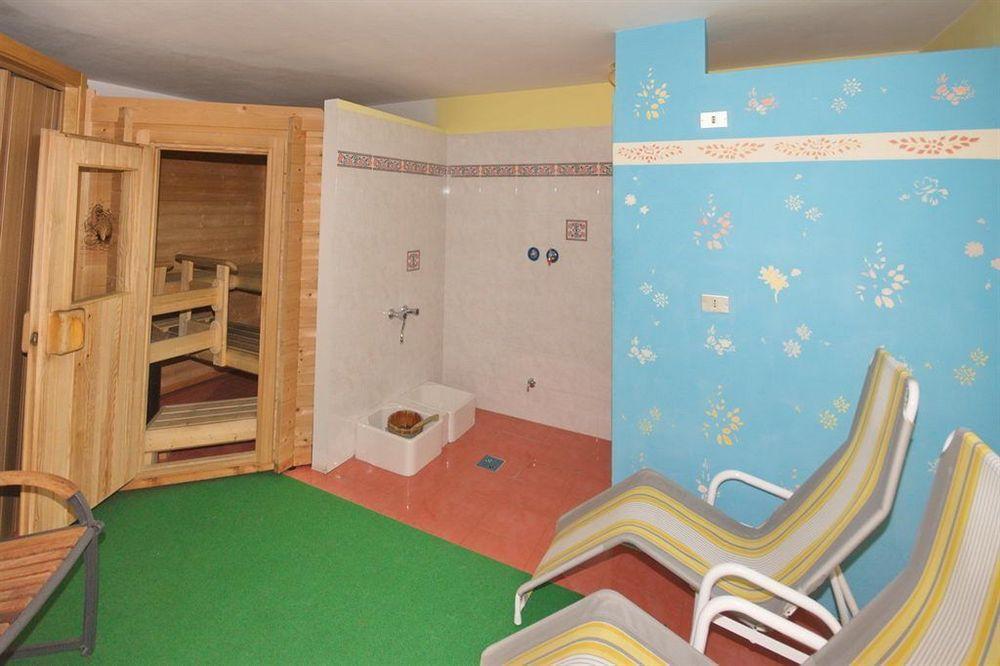 Hotel Villa Mozart Поцца-ди-Фасса Экстерьер фото