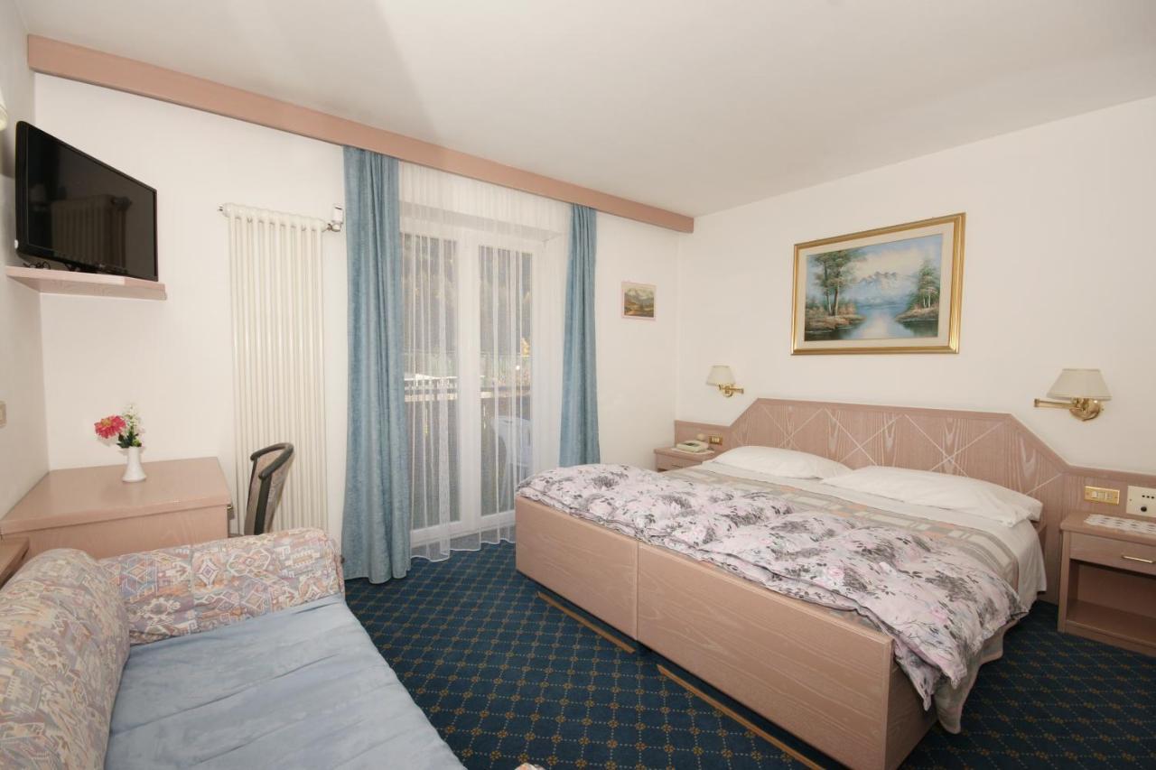Hotel Villa Mozart Поцца-ди-Фасса Экстерьер фото